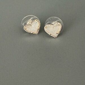 Kendra Scott Ari Heart Gold Stud Earrings in Iridescent Drusy